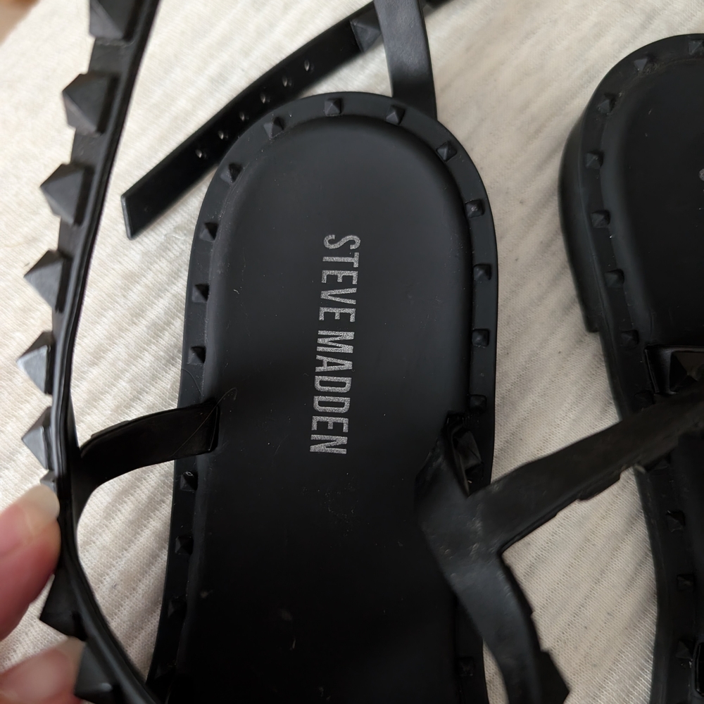 Steve Madden Black Geometric Strap Sandals - Picture 2 of 3